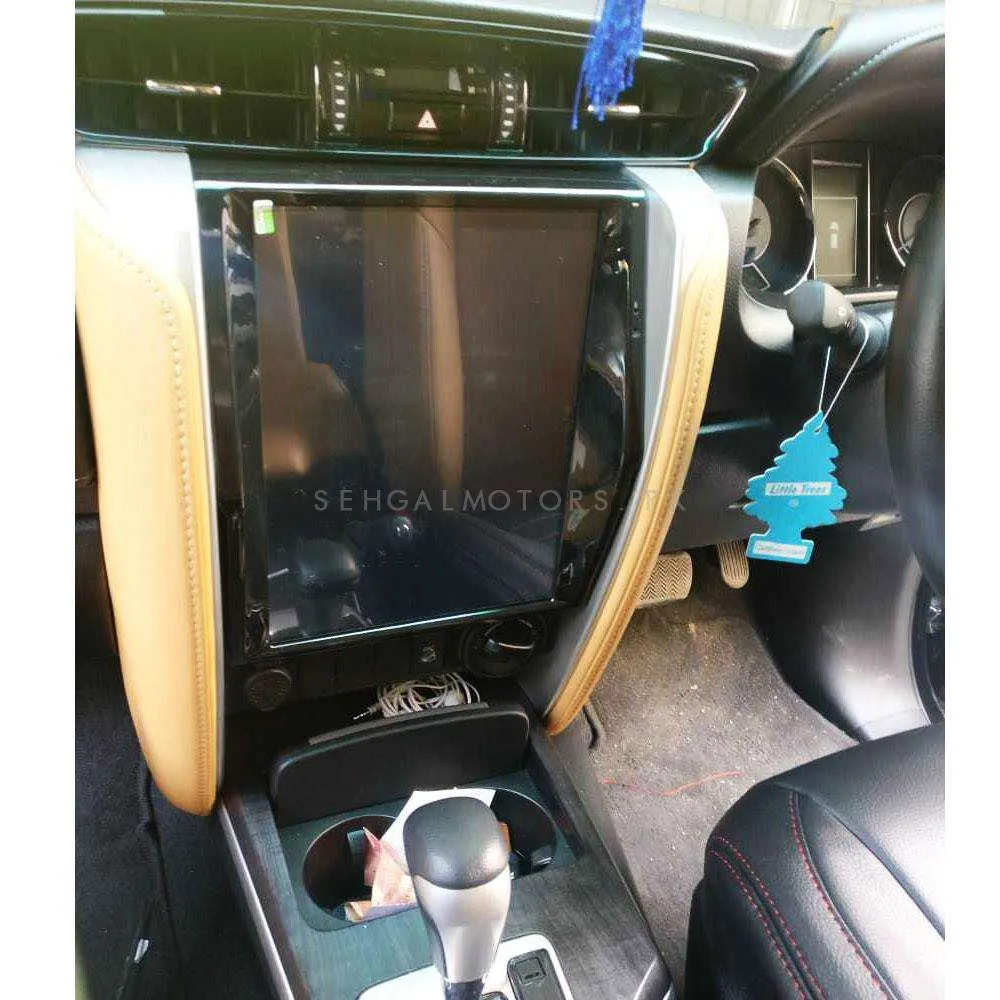 Toyota Fortuner Tesla LCD Black 11 Inches - Model 2016-2024 - IPS Display Multimedia System Android